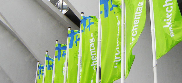 Glücklich sind evangelische und katholische Beamte © RadioWeserTV_DEKT auf flickr.com (CC 2.0), bearb. MiG