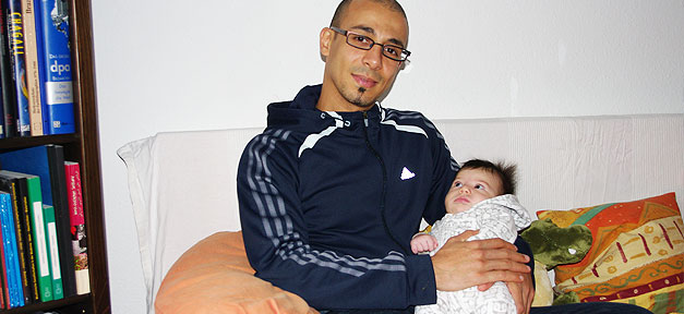 Papa mit Bébé © Frank Meier