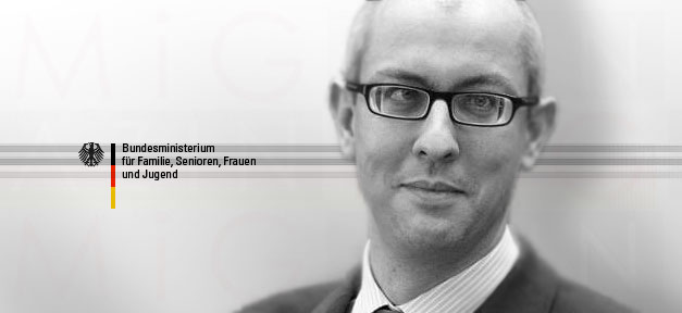 Dr. Christoph Steegmans, Pressesprecher im Bundesministerium für Familie, Senioren, Frauen und Jugend © bmfsfj.de, bearb. MiG