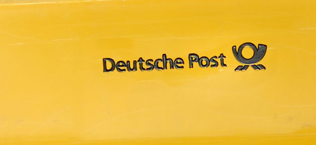 Wie der ehemalige Staatsbetrieb Ausländer diskriminiert Die Deutsche Post Russen diskriminiert © Josiah Mackenzie auf flickr.com (CC 2.0), bearb. MiG