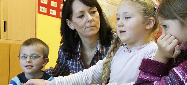 Kinder lernen spielend
