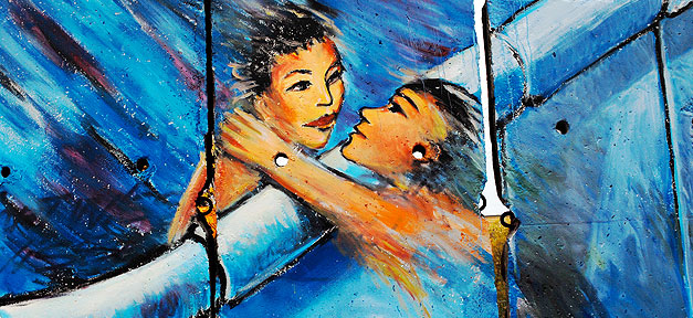 Die Berliner Mauer trennte viele Menschen © AbhijeetRane @ flickr.com (CC 2.0), bearb. MiG