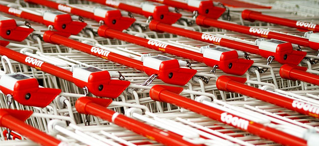 Andere Herkunft, anderes Konsumverhalten Einkaufswagen, Supermarkt, Lebensmittel, Baumarkt