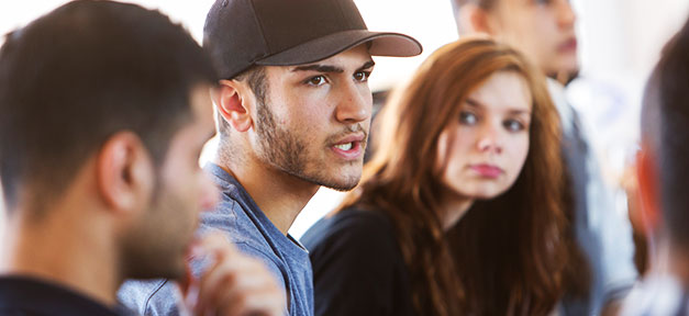 Politische Bildung für hybride Identitäten Dialog mit Schülern der Otto-Hahn-Schule in Berlin-Neukölln, Foto: Wolfgang Borrs