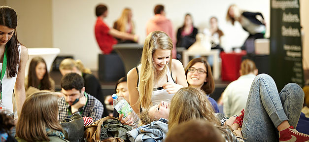 "Ich kann ganz viele Sachen – aber ich weiß nicht, wie ich das nachweisen soll" Karlshochschule International University