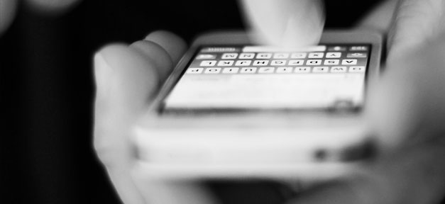 Marktcheck deckt Verstöße auf bei Handy-Tarifen Handy © CC0 Public Domain, pixabay, bearb. MiG