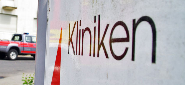 Chinesische Pflegekräfte nehmen Arbeit in Deutschland auf Krankenhaus, Klinik, Krank, Krankenpflege, Station, Pflege