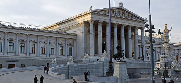 Österreich führt Obergrenze für Flüchtlinge ein Nationalrat, Österreich, Parlament, Wien