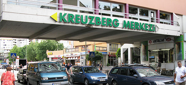 Berliner Opferberatung: Rassistische Diskurse ermutigen Täter Berlin, Kreuzberg, Kreuzberg Merkezi, berlin kreuzberg