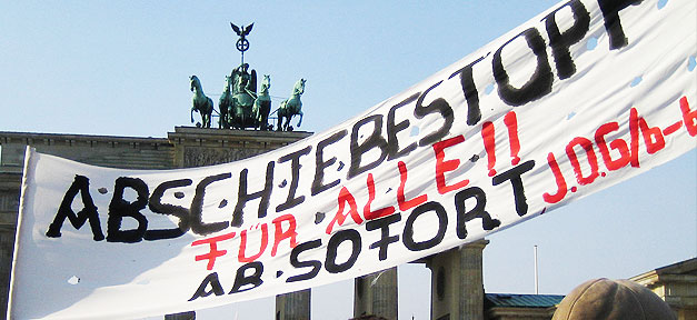 Empörung über Dobrindts Attacke gegen Anti-Abschiebe-Industrie Abschiebestopp, Flüchtlinge,