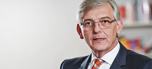 Chef von Asyl-Bundesamt tritt zurück Manfred Schmidt, BAMF, Bundesamt, Migration, Flüchtlinge
