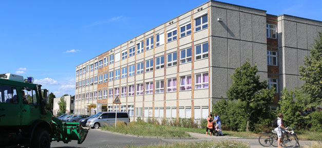 Leerstand bei Flüchtlingsunterkünften - besonders in Ostdeutschland Flüchtlingsheim, Flüchtlingsunterkunft, Asylbewerber, Berlin, Hellersdorf
