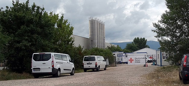 Zehntausende Flüchtlinge leben in Zelten Zeltlager, Zeltstadt, Flüchtlinge, Asylbewerber, Flüchtlingsunterkunft