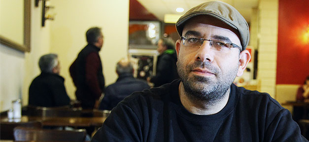 In Damaskus gefangen Syrer, Flüchtling, Bashar, Mann, Cafe