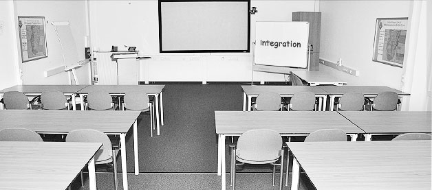 De Maizière will Sanktionen für Integrationsverweigerer Integration, Klasse, Integrationskurs, Schule, Bildung, Sprache