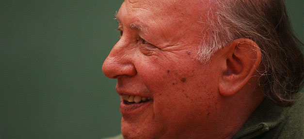 Literaturnobelpreisträger Imre Kertész gestorben Imre Kertész, Imre, Kertész, Nobelpreisträger