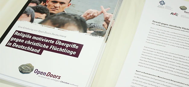 Studie zu Christenverfolgung in Flüchtlingsheimen unseriös Studie, Open Doors, Christen, Verfolgung, Muslime, Flüchtlinge