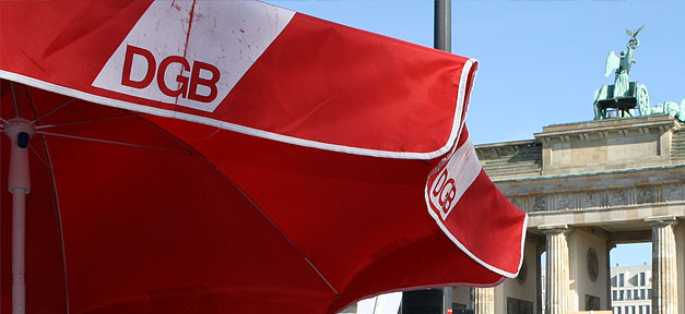 Neue Sozialhilfe für EU-Ausländer verfassungswidrig DGB, Gewerkschaft, Deutscher Gewerkschaftsbund