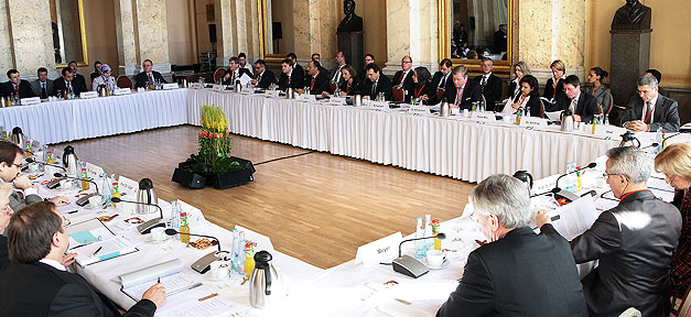 Islamkonferenz für zweite Novemberhälfte geplant Deutsche Islamkonferenz, DIK, Islamkonferenz, Wolfgang Schäuble, Muslime, Islam