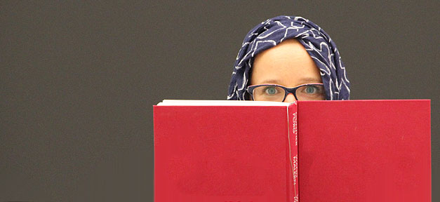 Sollen Lehrerinnen an Schulen ein Kopftuch tragen dürfen? Lehrerin, Kopftuch, Bildung, Kopftuchverbot, Muslima, Muslim, Islam, Frau
