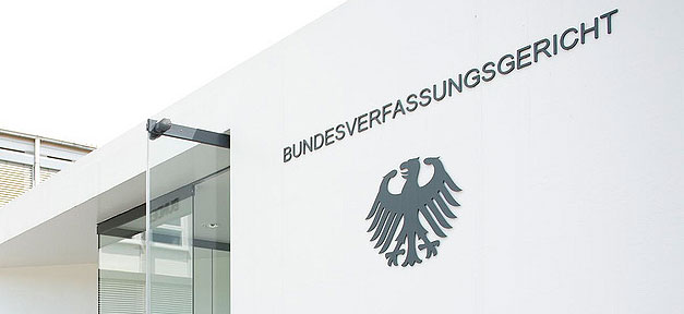 Keine Abschiebung in die sichere Obdachlosigkeit Bundesverfassungsgericht, BVerfG, Karlsruhe, Justiz, Verfassungsgericht, Verfassung, Bundesadler