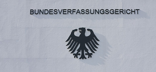 Aussetzung des Familiennachzugs für Flüchtlinge bleibt gültig Bundesverfassungsgericht, BVerfG, Karlsruhe, Justiz, Verfassungsgericht, Verfassung, Bundesadler