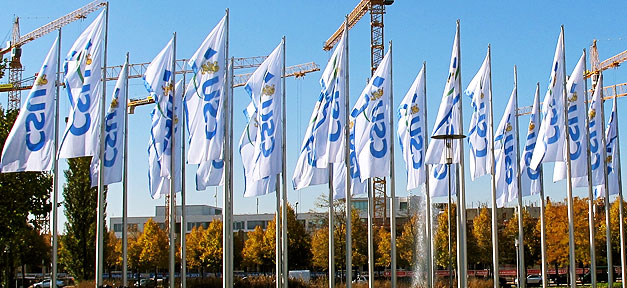 CSU will Obergrenze ins Wahlprogramm schreiben CSU, Partei, Fahne, Parteitag, München, Christsoziale