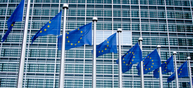 EU-Regierungen wollen Einigung über Dublin-Regeln bis Mitte 2018 Brüssel, Bruxelles, Europa, Flagge, Europäische Union