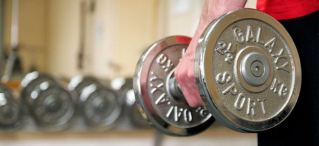 Fitnessstudio wegen rassistischer Geschäftspraxis verurteilt Fitnessstudio, Training, Hantel, Fitness, Mitglied, Gesundheit, Sport