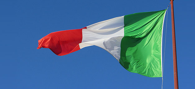 Flüchtlingsabkommen mit Italien wieder auf Eis Italien, Fahne, Flagge, Mast, italienisch
