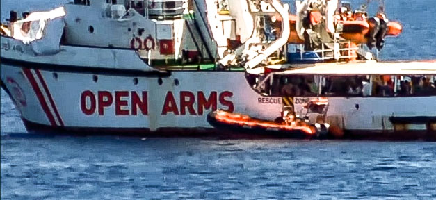Nur jeder Dritte will gerettete Flüchtlinge aufnehmen Seenotretter, Schiff, Rettungsschiff, Open Arms, Flüchtlinge