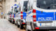 „Letzte Verteidigungswelle“ plante Anschläge auf Asylunterkünfte Polizei, Polizeiauto, Polizeieinsatz, Straße, Hundertschaft