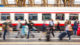 Öffentlicher Raum immer öfter Tatort für Rassisten Zug, Bahnhof, Menschen, Reisen, Migration, Gesellschaft, Einwanderung