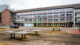 Rechtsextreme Vorfälle Schulen verdreifacht Schule, Schulhof, Tischtennisplatten, Bildung, Gebäude