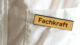 AfD ist Wettbewerbsnachteil für Osten bei Anwerbung ausländischer Fachkräfte Fachkraft, Fachkräftemangel, Arbeitsmarkt, Hemd, Schild