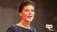 Ökonomisch links, gesellschaftlich rechts Sahra Wagenknecht, Politik, Politikerin, Die Linke, Mikrofon, Rede
