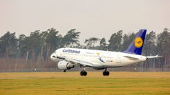 Lufthansa, Flugzeug, Landung, Abflug, Reisen, Urlaub, Tourismus, Flughafen