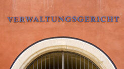 Verwaltungsgericht, Justiz, Gericht, Gebäude, Schild, Justitia, Rechtsprechung